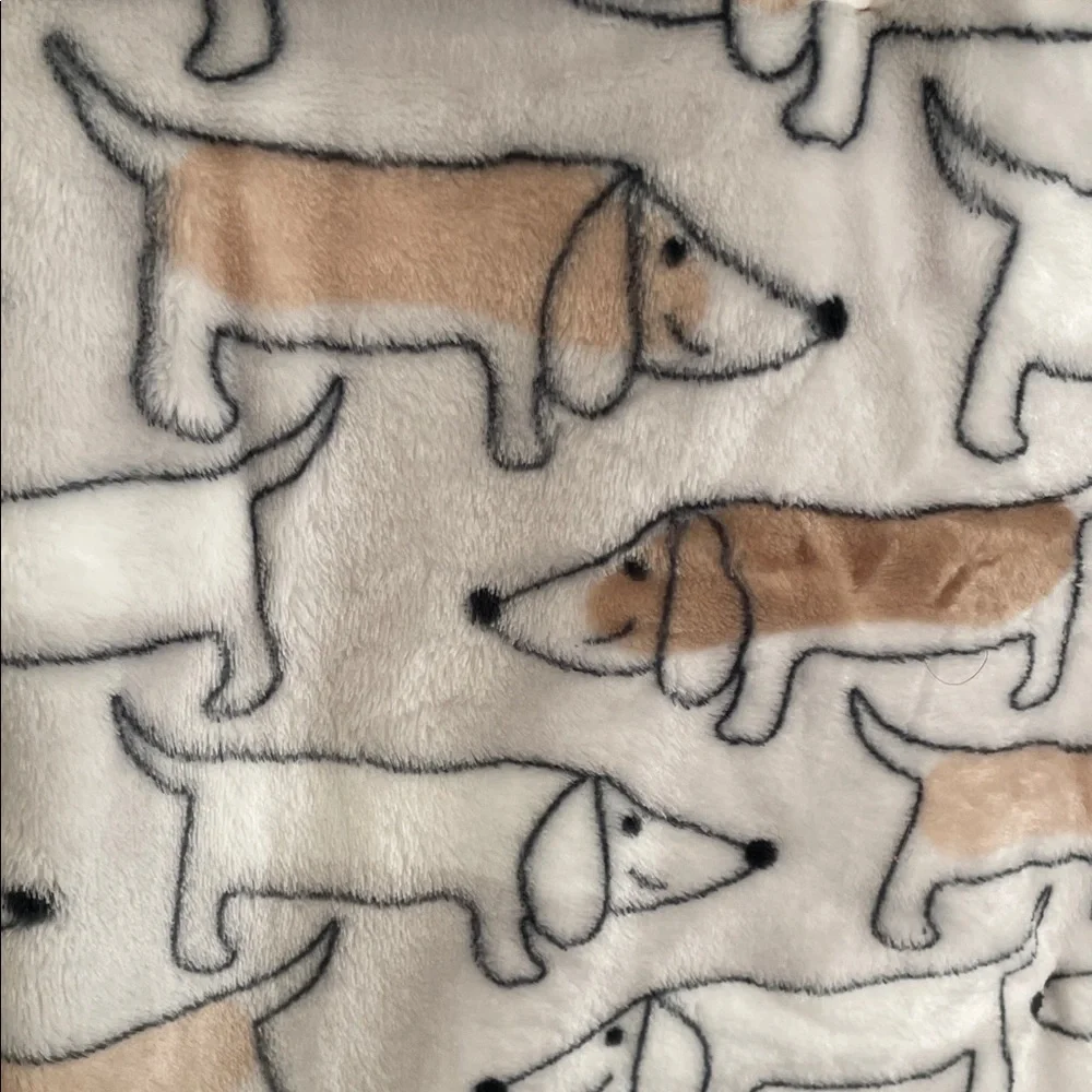 Cuddlove Dachshund Print Plush throw blanket Blanket